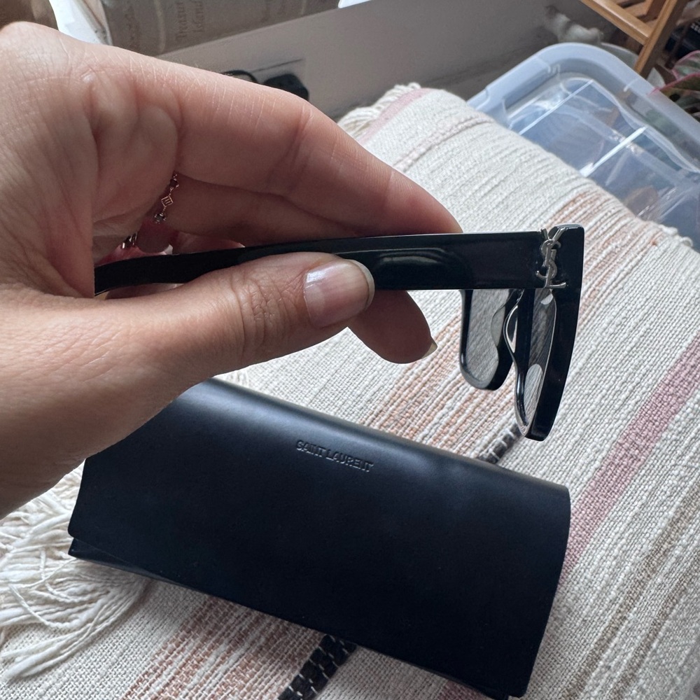 SAINT LAURENT SL M40 Black/Grey 54/18/140 women Sunglasses - Picture 6 of 6